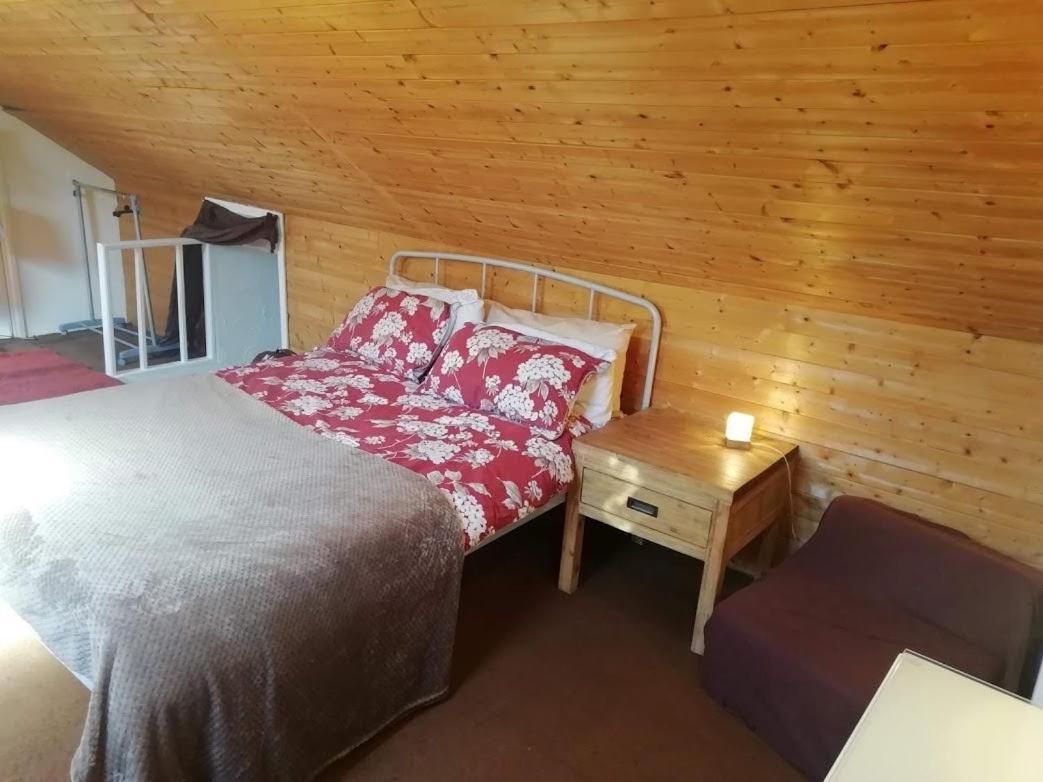 Apartmán Cozy Loft In Bushey, 20 Mins By Train To Euston London Exteriér fotografie