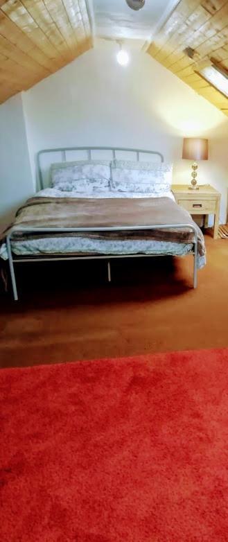Apartmán Cozy Loft In Bushey, 20 Mins By Train To Euston London Exteriér fotografie